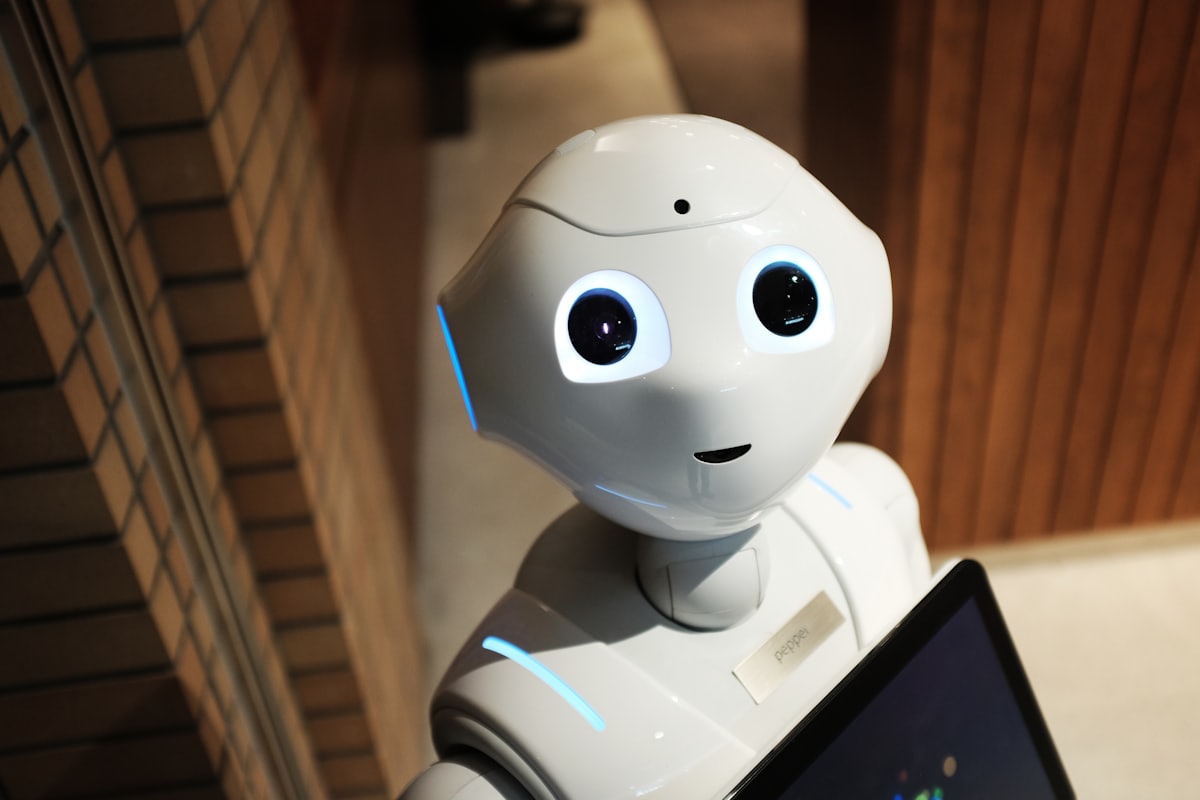 AI vs Human: What to Automate and What to Keep Human in Vietnam Marketing